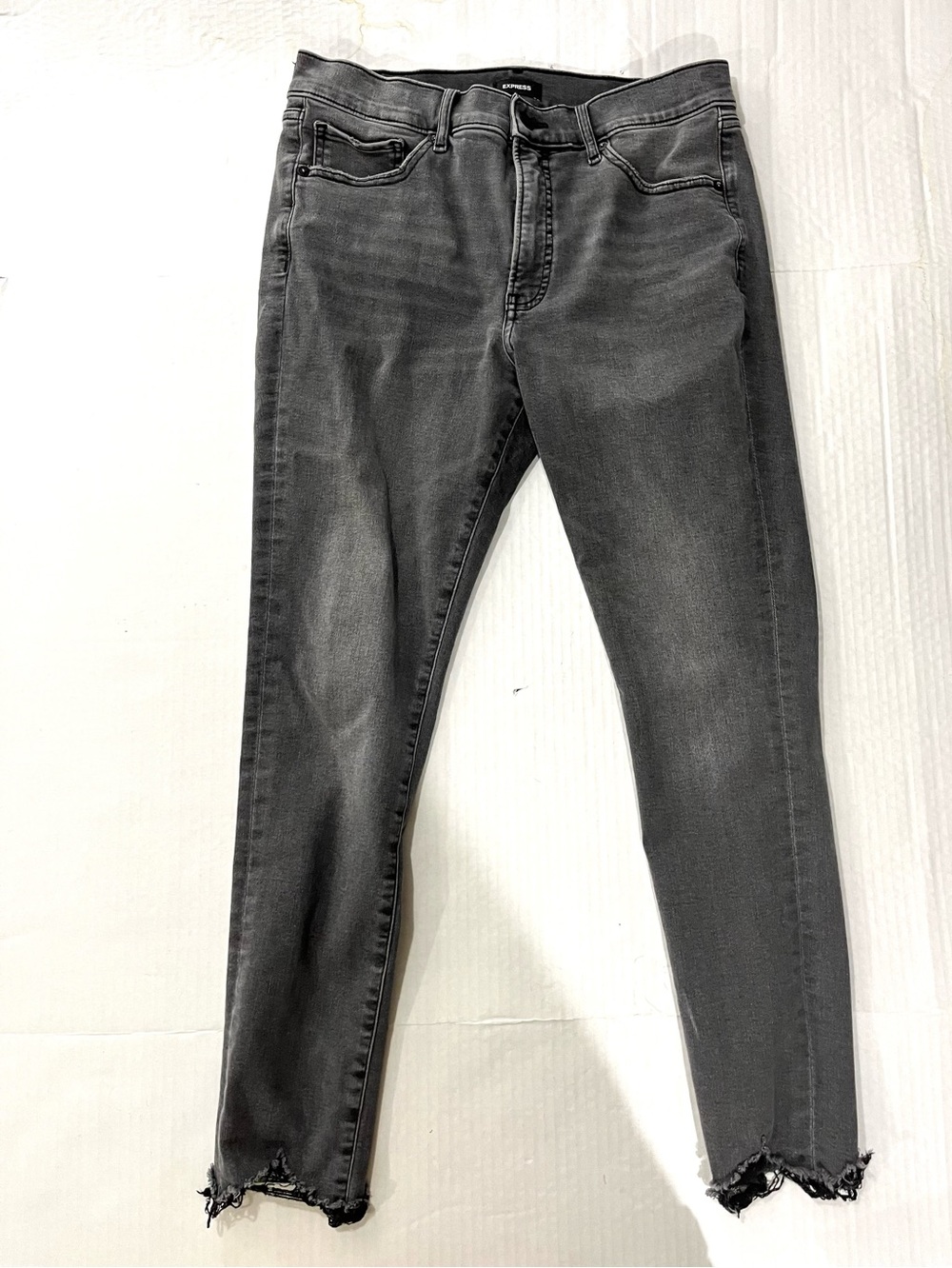 EXPRESS CROPPED MID RISE SKINNY JEAN